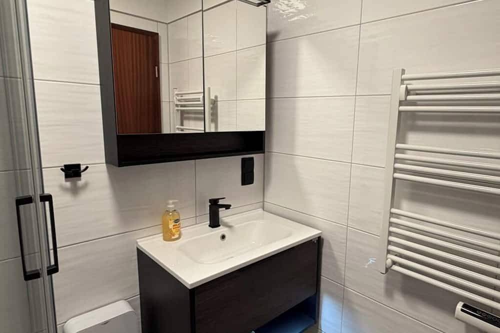 Ganze Wohnung, Ferienwohnung „Plaue Auszeit“ Privatstrand/Bootsliegeplatz, 150M bis Plauer See in Zislow, Plauer See