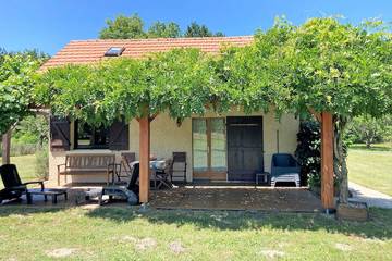 Gîte pour 5 personnes, avec jardin et terrasse à Aureilhan