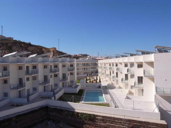 Apartamento para 4 personas, con Balcón y Terraza además de Jardín y Piscina en Liria