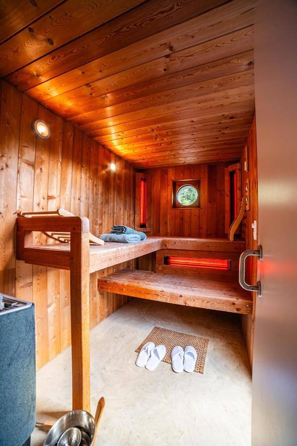 Location de vacances pour 8 personnes, avec piscine et sauna ainsi que jardin et vue à Ohey - 4