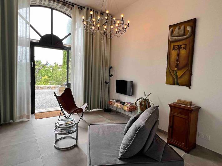 Gîte pour 2 personnes, avec piscine ainsi que jardin et vue à Saint-André-de-Cruzières - 2