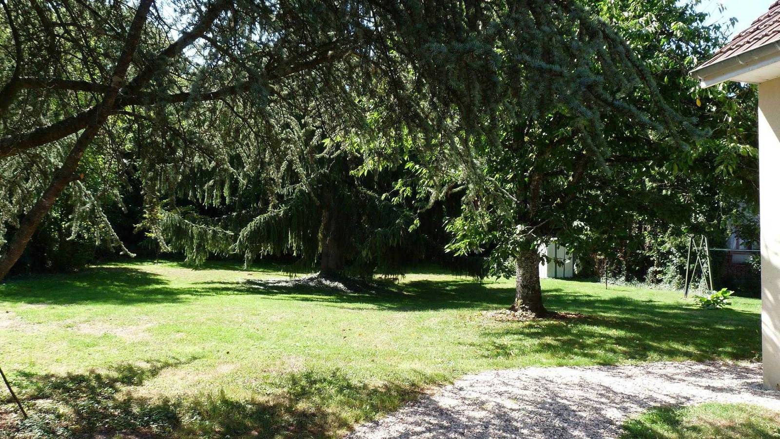 Aux Trois Sapins in Montcheutin, Ardennes