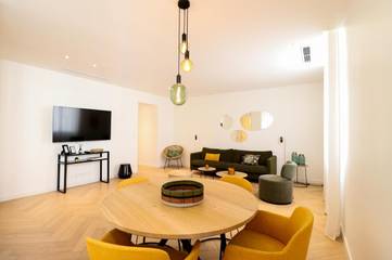 Gîte pour 6 personnes, avec terrasse et vue dans Office de Tourisme de Cannes