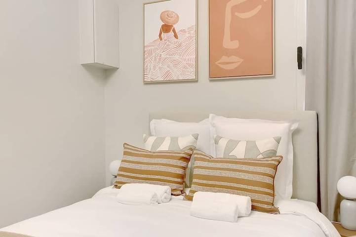 Ganze Wohnung, Air-conditioned studio offering comfort and elegance in Neuilly-sur-Seine, Hauts-de-Seine