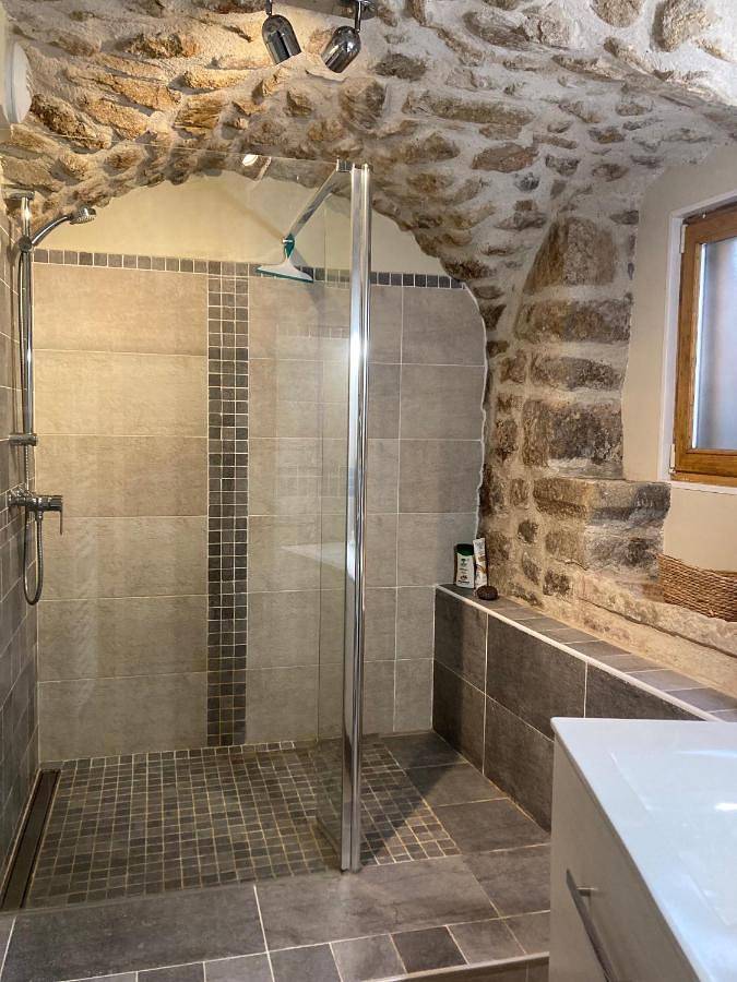 Location de vacances pour 6 personnes, avec balcon et vue à Silhac - 3