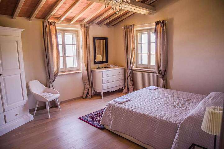 Haus mit privatem Pool, Klimaanlage und atemberaubendem Ausblick!!! in Montecchio, Terni Provinz