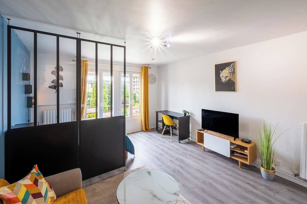 Ganze Wohnung, Le studio epure du commandant in Évreux, Évreux und Umgebung