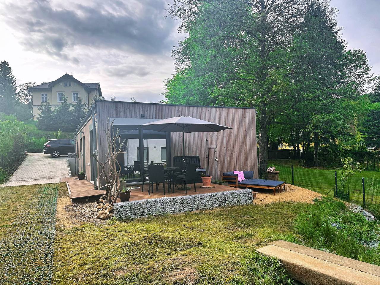 Holiday Home 'Schmidtsches Quartier' with Mountain View, Private Terrace and Wi-Fi in Oybin, Zittau Mountains