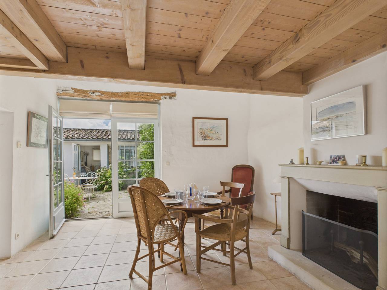 800 m de la plage, maison pour 4 avec terrasse in Les Portes-en-Ré, Isla de Ré