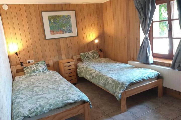 Ganze Wohnung, Gîte Les 7 Frênes - Die Wärme von Holz und Stein für einen authentischen Aufenthalt in Vaux-sur-Sûre, Parc naturel Haute-Sûre Forêt d'Anlier