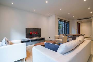 Villa voor 16 Personen in Watthana District, Bangkok, Afbeelding 2