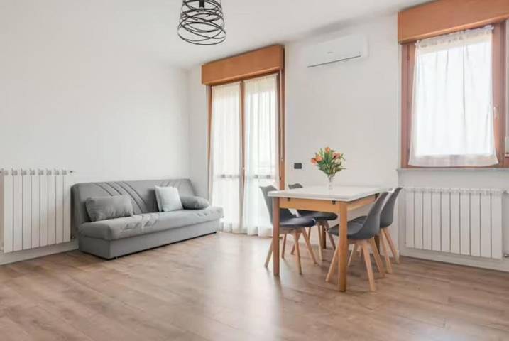 Appartamento per 3 persone, con panorama e balcone a Trecate