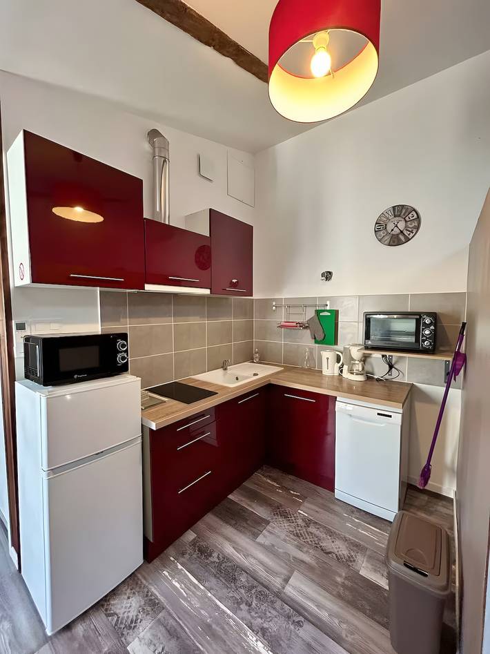 Entire apartment, Apartment 'Studio- Saujon - Thermes' in Saujon, Côte de Beauté