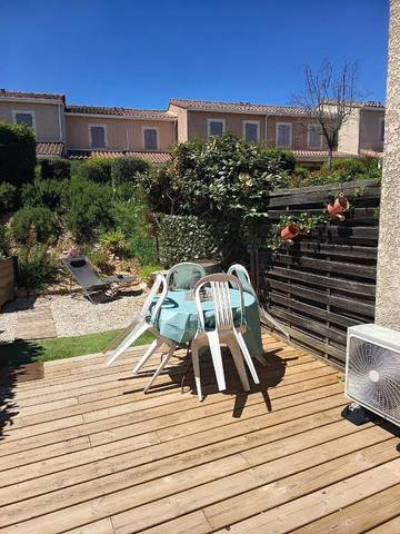 Gîte pour 4 personnes, avec piscine ainsi que vue et jardin à Calvisson