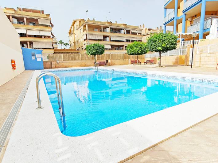 Appartamento per 6 persone, con terrazza in Canet d'En Berenguer