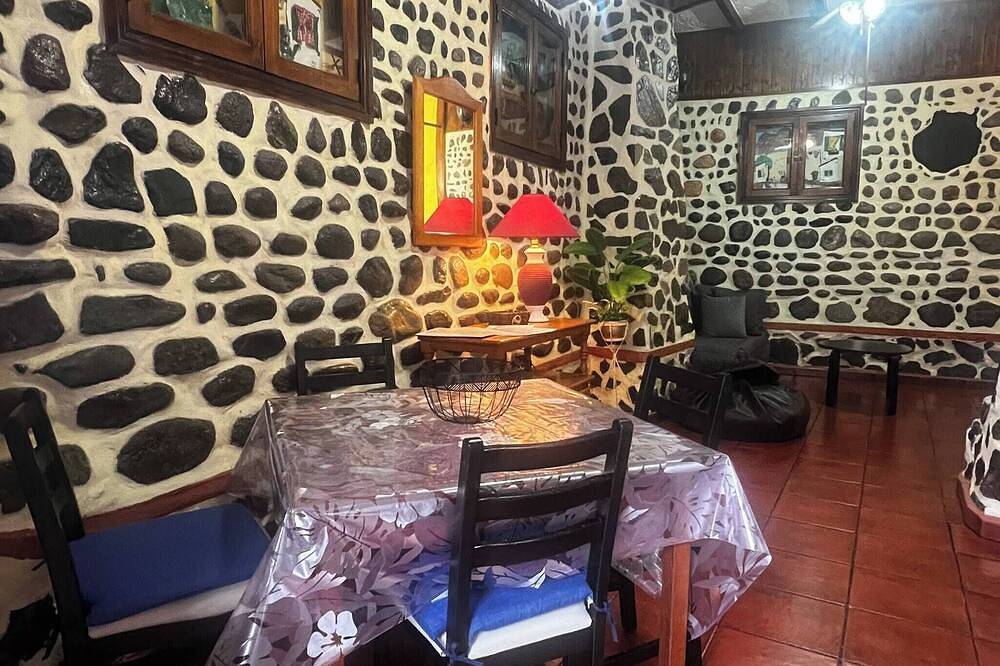 Casa Cueva |Top Location| Excellent wifi | Airport in Carrizal, Ingenio