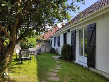 Location de vacances pour 6 personnes, avec terrasse à Caen