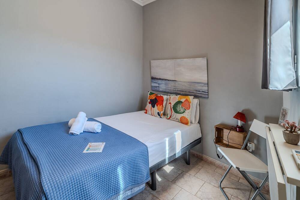 Einzelzimmer-Einfach-Eigenes Badezimmer in Distrito Centro (Córdoba), Cordoba