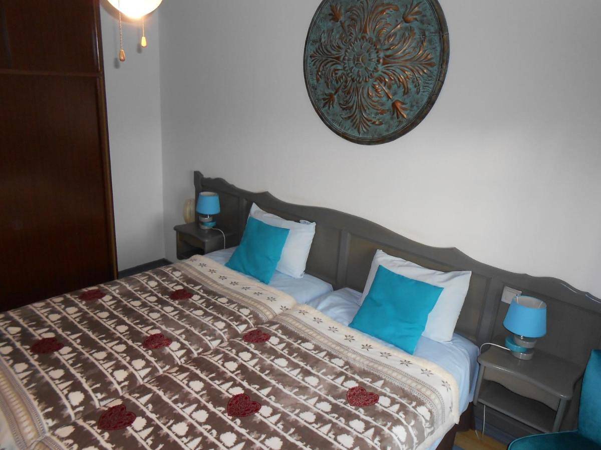 Double or Twin Room with Private Bathroom in Orschwiller, Région de Sélestat-Erstein