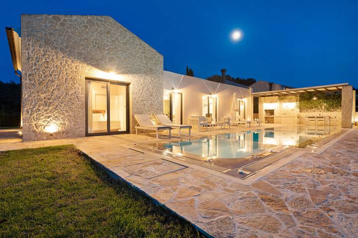 Villa mit pool für 5 Personen, mit Ausblick und Pool sowie Garten auf Korfu - 2