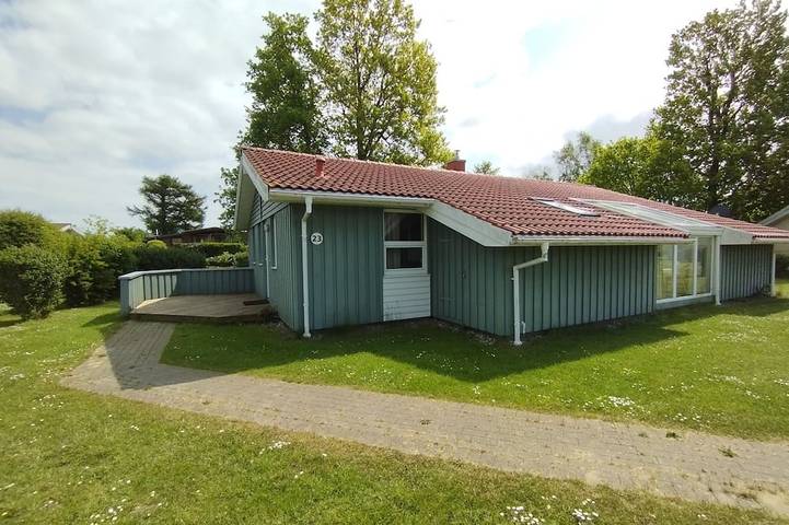 Ferienhaus für 12 Personen, mit Garten und Sauna sowie Whirlpool