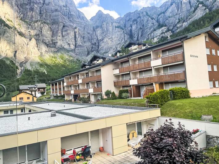 Gîte pour 4 personnes, avec vue ainsi que jardin et balcon à Loèche-les-Bains - 3