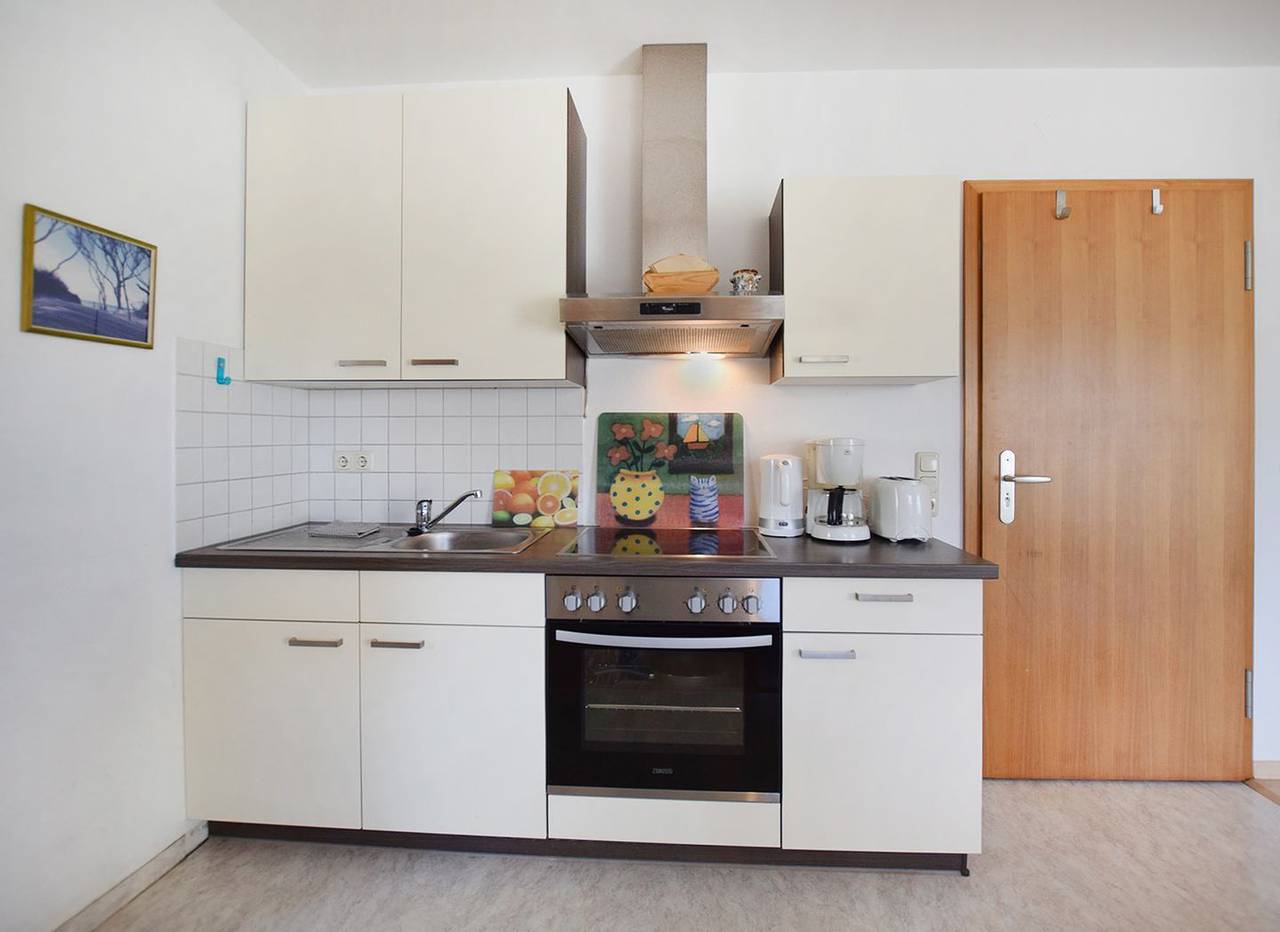 Apartamento entero, Fewo in Strandnähe bis 3 P., Parkplatz, Haustiere, Bettwäsche inkl., Wlan in Prerow, Peninsula Fischland - Darss - Zingst