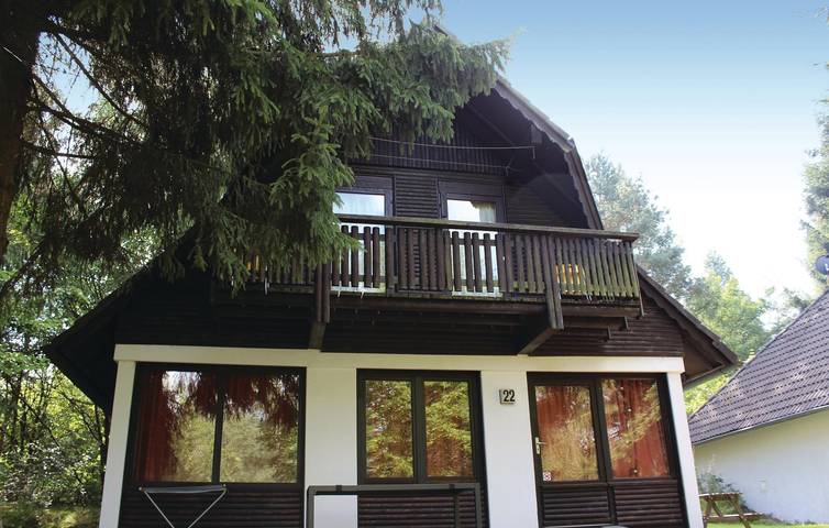 Bungalow für 6 Personen, mit Terrasse und Garten