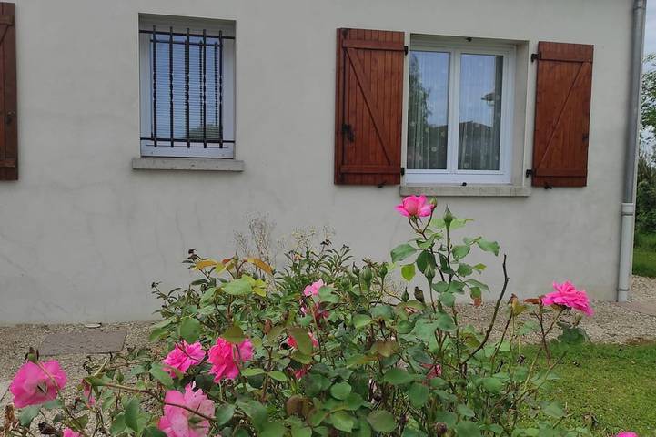 Location de vacances pour 6 personnes, avec jardin et terrasse, animaux acceptés dans Longeville-sur-la-Laines