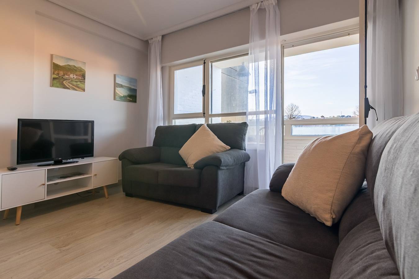 Ganze Wohnung, Apartamento Le Dorat 38 mit Bergblick und Balkon nahe Santander in Santillana del Mar, Kantabrische Küste