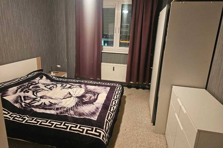 Apartamento entero, Apartment at Kaiserlei, 2nd Floor, 2 Bedrooms, in Offenbach del Meno, Offenbach