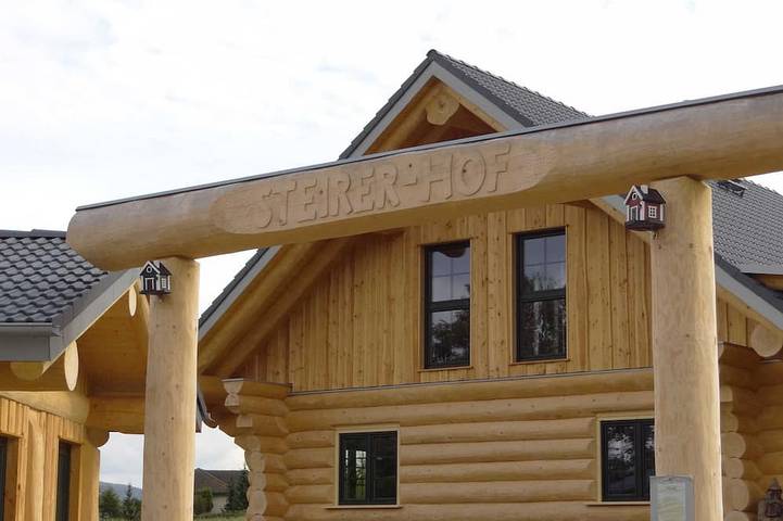 Hütte für 6 Personen, mit Balkon und Garten sowie Pool und Sauna am Edersee