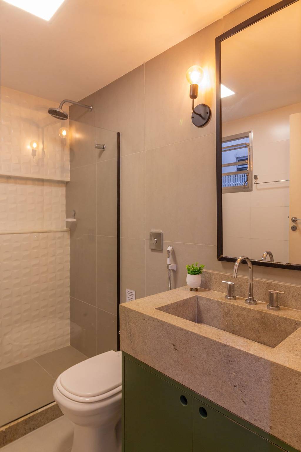 Entire studio, 3 minutes from Ipanema beach | Jn202 in Ipanema, Rio de Janeiro