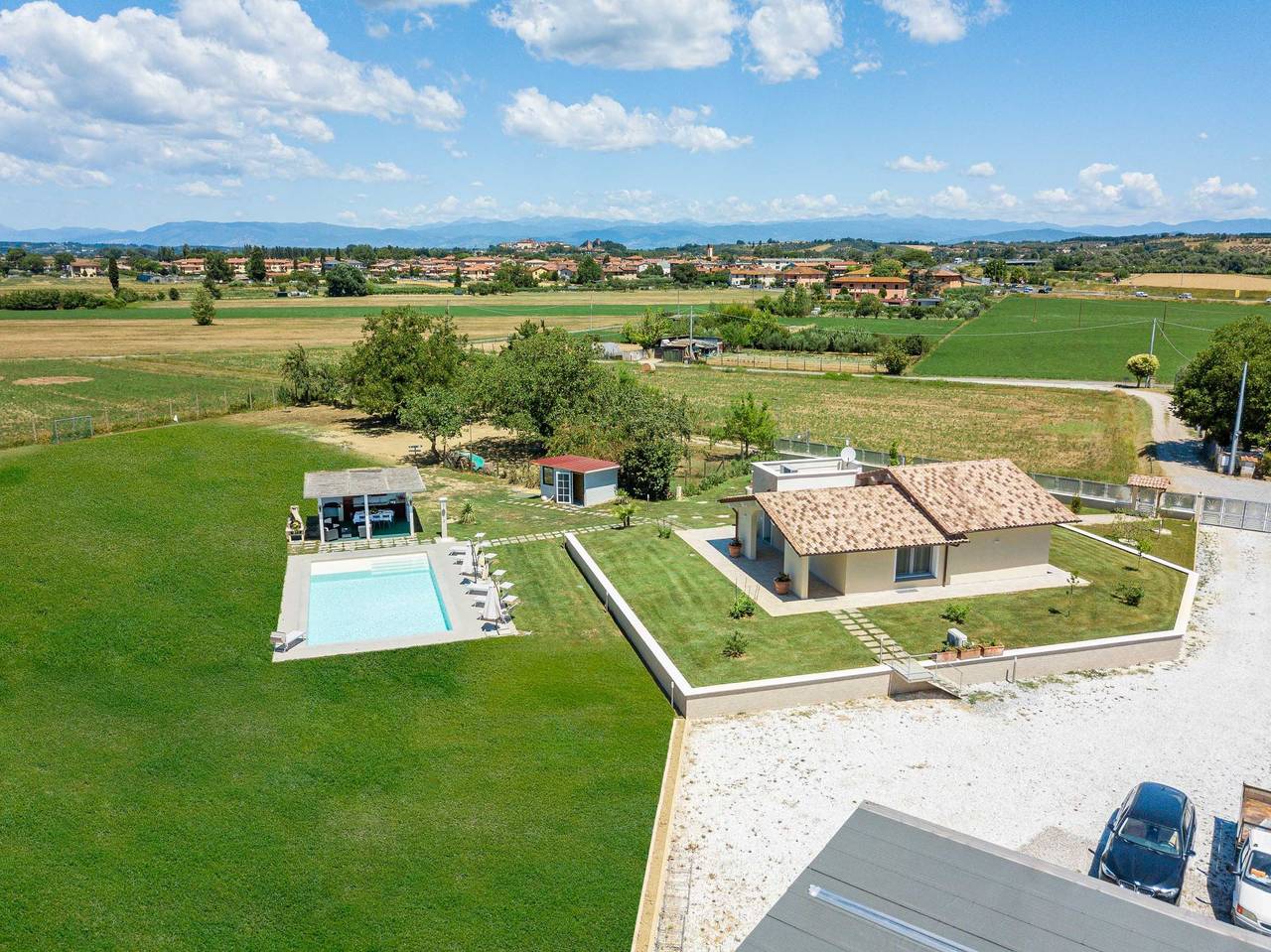 Villino le Viole in Fucecchio, Firenze province