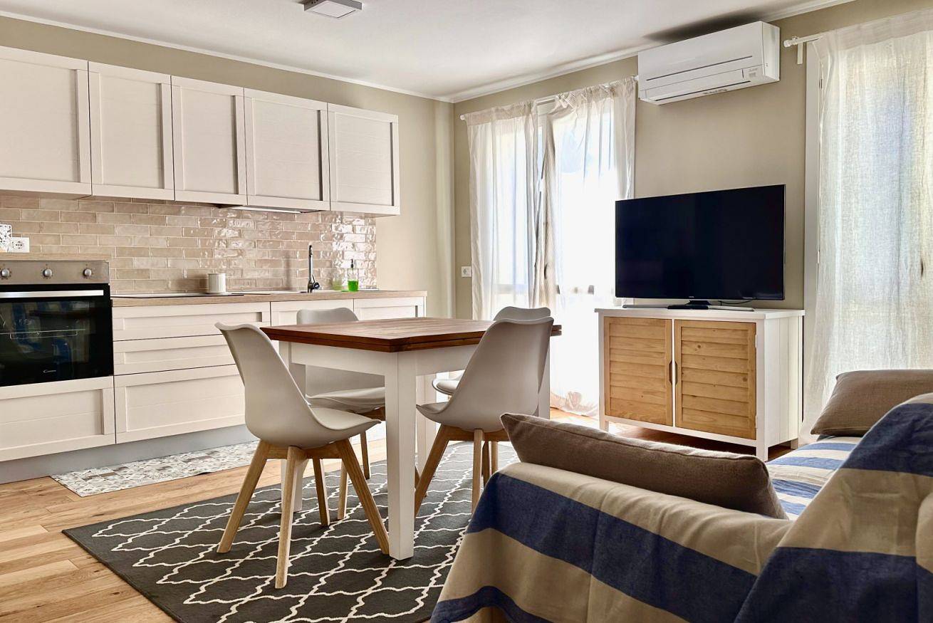 Ganze Wohnung, Ferienwohnung für 5 Personen mit Balkon/Terrasse in Balneare Antonio, Porto Recanati
