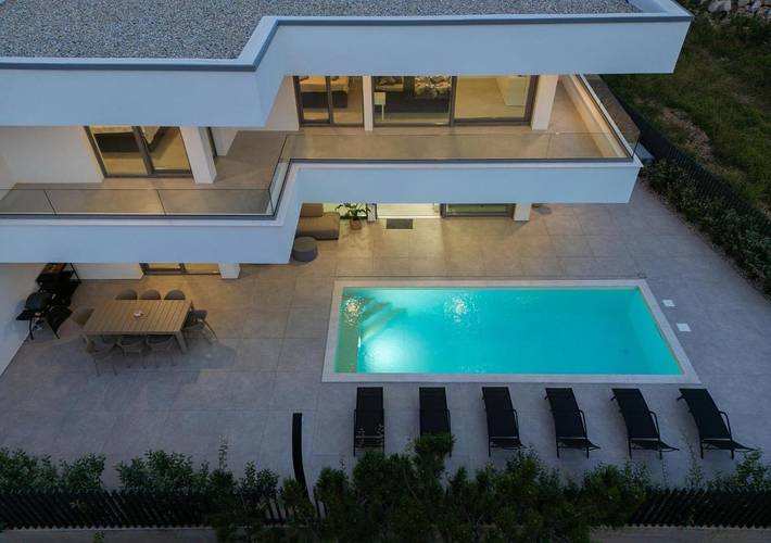 Villa pour 8 personnes, avec vue ainsi que terrasse et piscine à Punat - 3