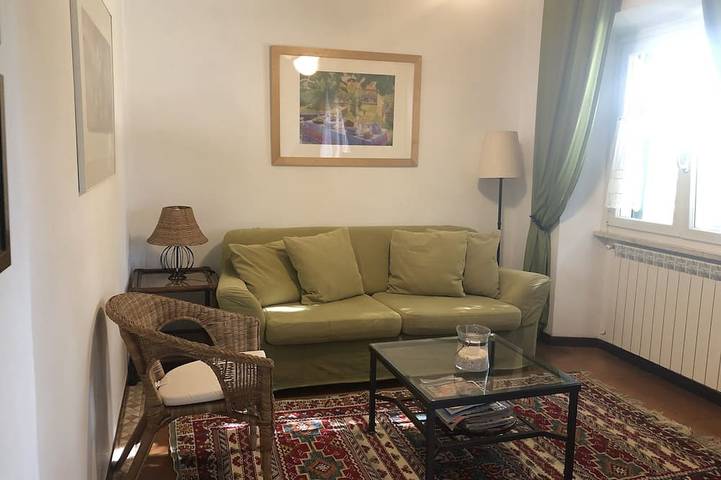 Apartamento entero, Apartamento con jardín, piscina y jacuzzi con hermoso parque. in Roma, Provincia de Roma