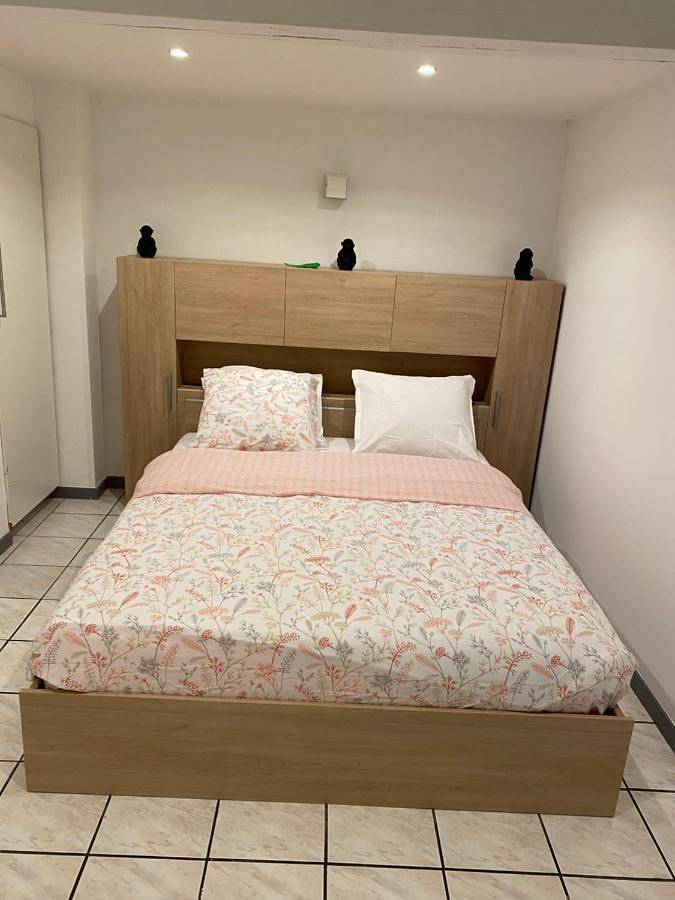 Gîte pour 4 personnes, avec terrasse dans Obenheim