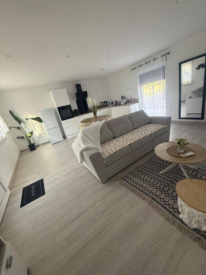 Appartement de vacances pour 4 personnes, avec Jacuzzi ainsi que Terrasse et Vue