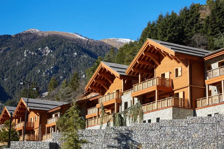 Resort for 2 people, with hot tub and garden as well as sauna - 1