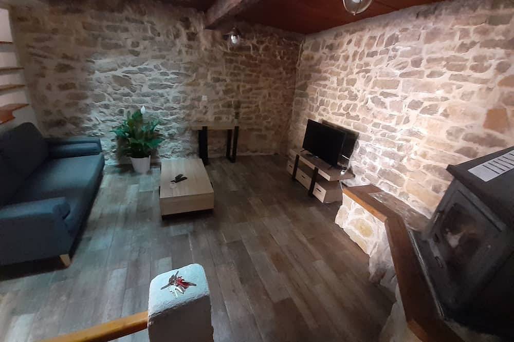 Beautiful village house in Provence in Besse-sur-Issole, Brignoles region