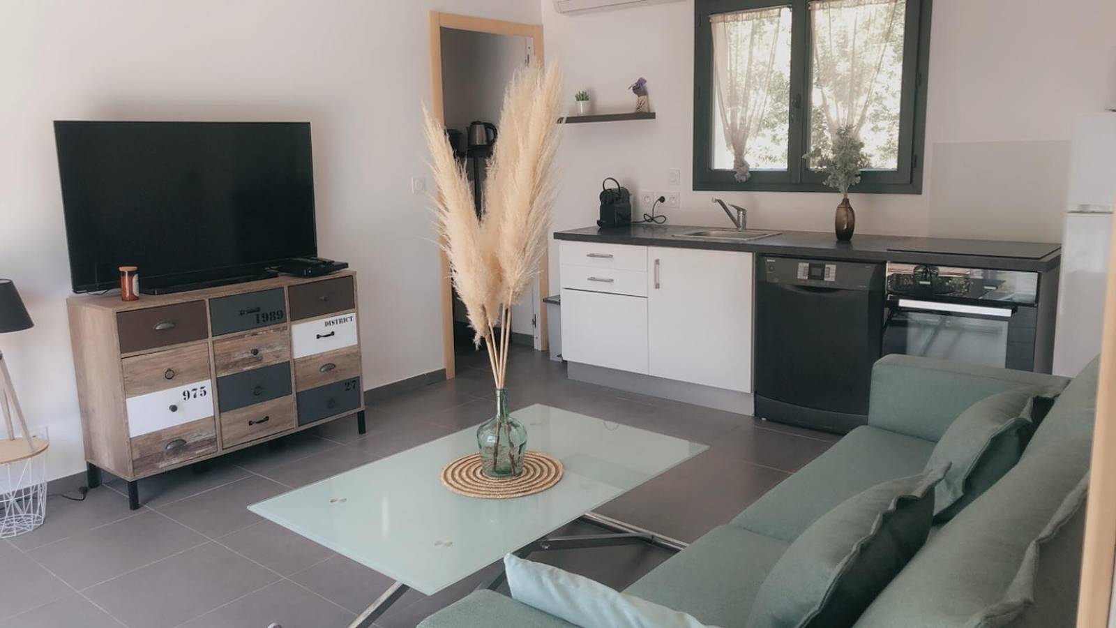 Casa de vacaciones 'Villa De Charme T3 Saint Florent' con vistas a la montaña y aire acondicionado in Barbaggio, Region de Calvi