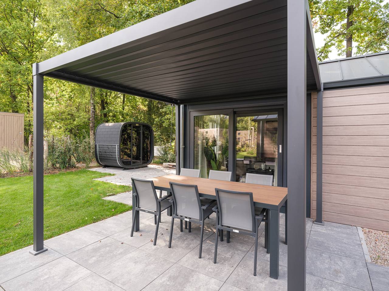 Veluwepark de Bosgraaf — Doornenburg Lodge Comfort mit Hot Tub und Sauna | 6 Schlafplätze in Veluwe