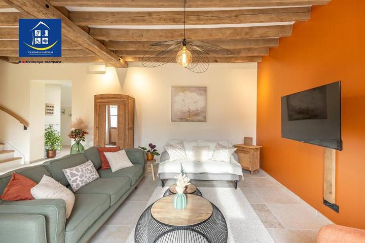 Location de vacances pour 6 personnes, avec jardin et vue à Chémery - 4