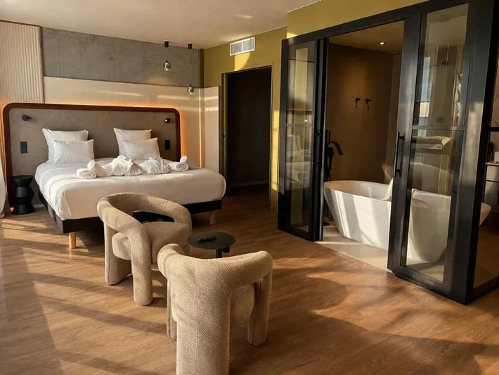 Hotel para 2 personas, con jardín - 1