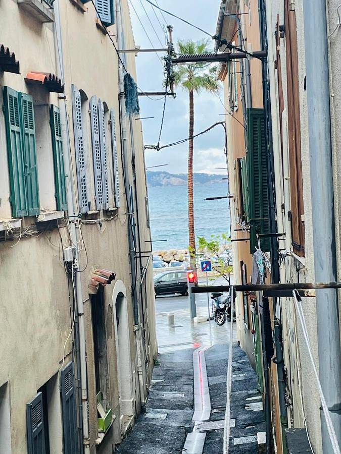 Gîte pour 4 personnes, avec vue dans Office de Tourisme de la Ciotat - 4