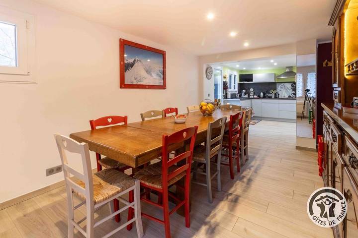 Gîte pour 8 personnes, avec jardin dans Chioula - 4