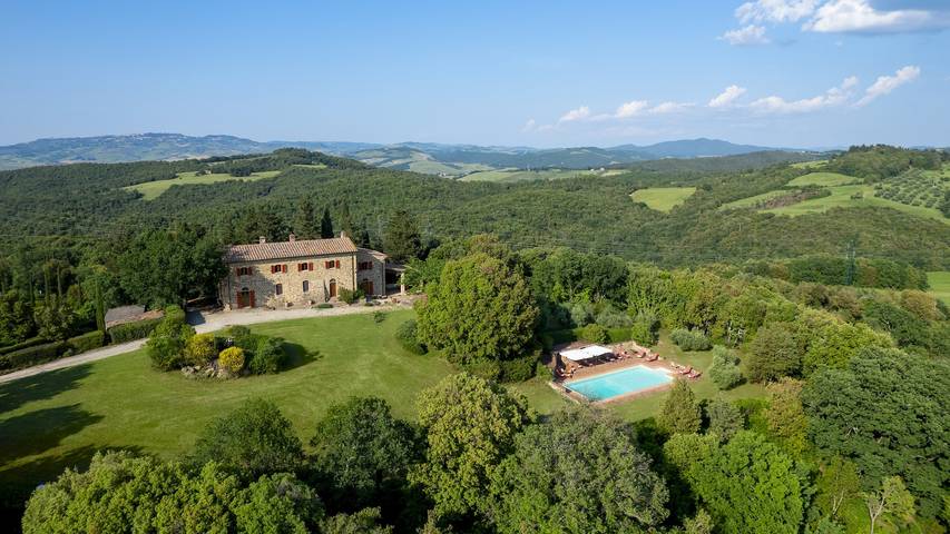 Casa vacanza per 12 persone, con giardino, con animali domestici in Pomarance