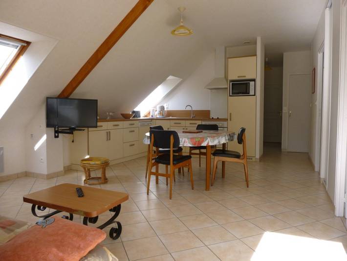 Gîte pour 5 personnes, avec jardin et terrasse à Trébédan