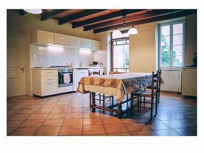 Gîte pour 5 personnes, avec vue et jardin à Rouffignac - 2